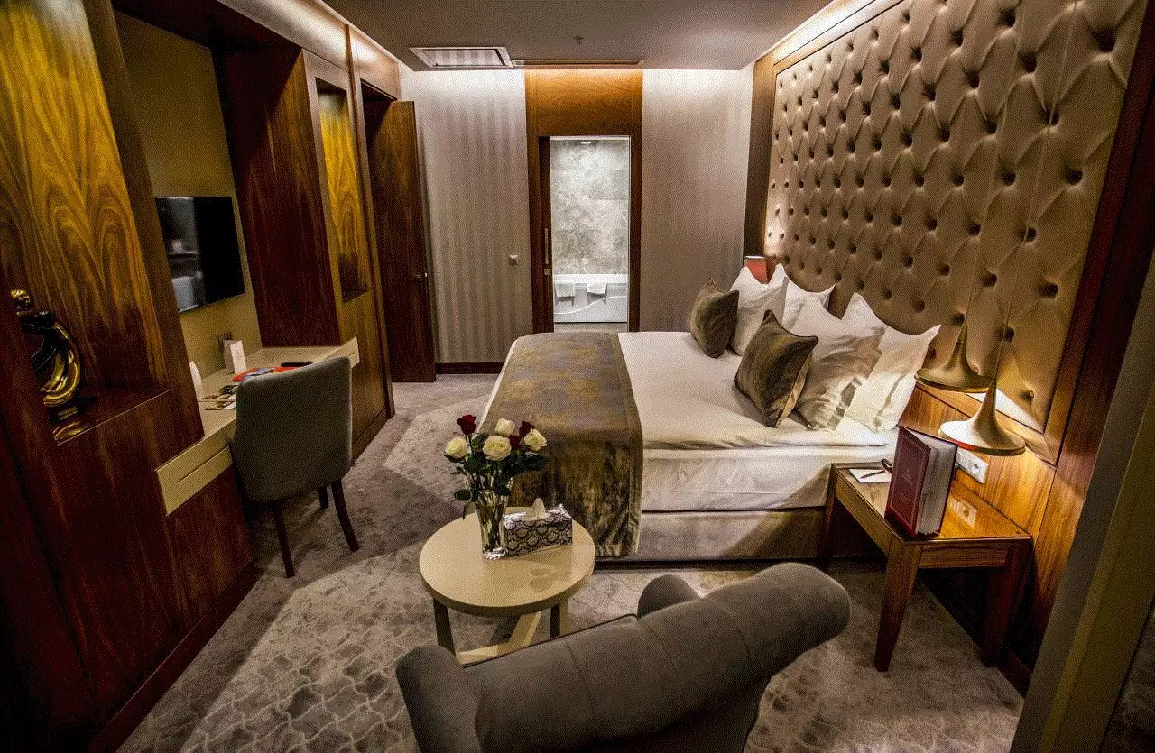 هتل لاله پارک تبریز